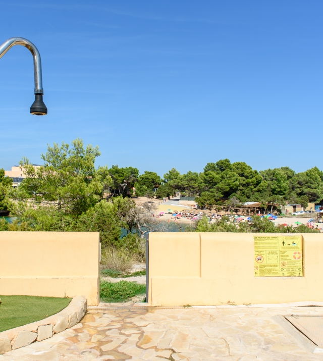 Resa estates Ibiza Port des torrent frontal sea views apartment shower ext.jpg